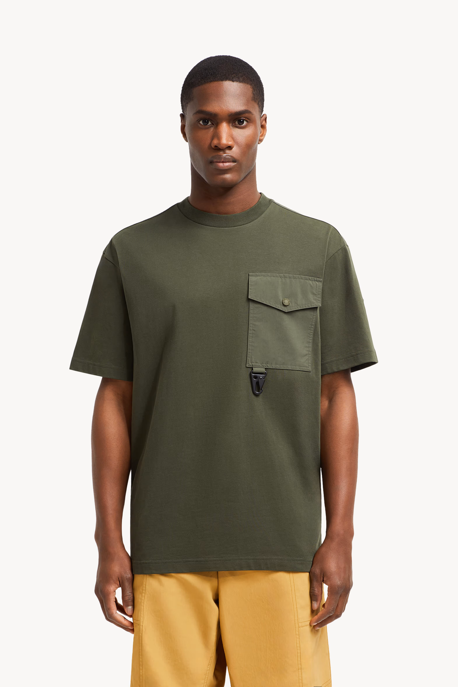 Camiseta de algodón con bolsillo Hombre Verde Oliva Moncler 3